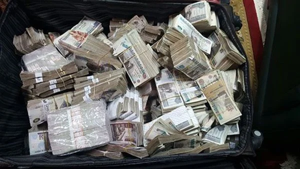 ضبط 4 أشخاص لقيامهم بمحاولة غسل 70 مليون جنيه بجنوب سيناء - 17 - سيناء الإخبارية