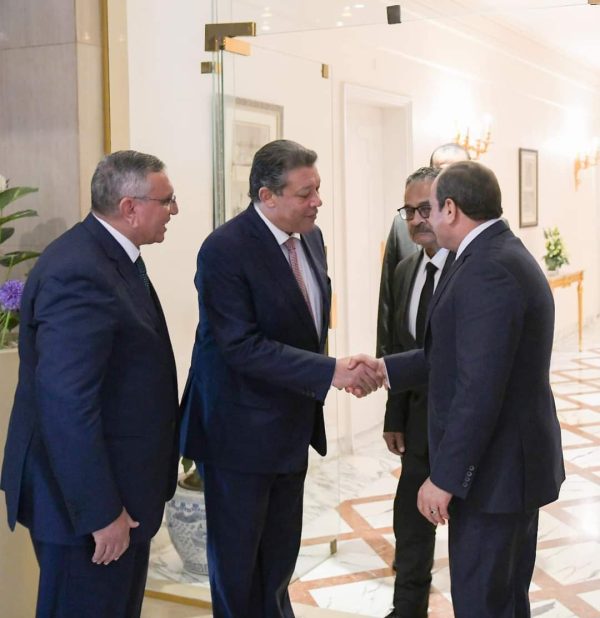 السيسى يستقبل المرشحين الذين خاضوا الإنتخابات الرئاسية - 1 - سيناء الإخبارية