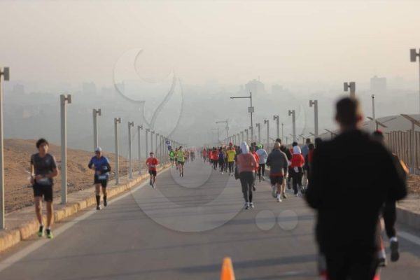 بمشاركة 4000 متسابق من 82 جنسية.. انطلاق ماراثون الأهرامات - 3 - سيناء الإخبارية