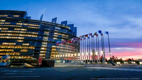 البرلمان الأوروبي يطالب بإدراج الحرس الثوري وحزب الله على قوائم الأرهاب