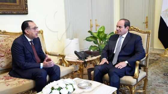 الرئيس السيسى يتابع جهود التنمية و إزالة التعديات وأعمال التكريك فى بحيرات مصر