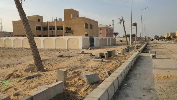 بدء أعمال تركيب البلدورات الخاصة بتجميل رأس سدر - 19 - سيناء الإخبارية