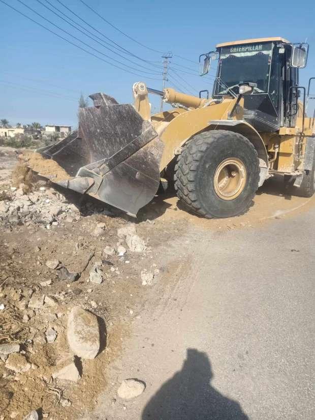 حملة مكبرة لتنظيف شوارع وميادين العريش قبل زراعة الأشجار - 3 - سيناء الإخبارية