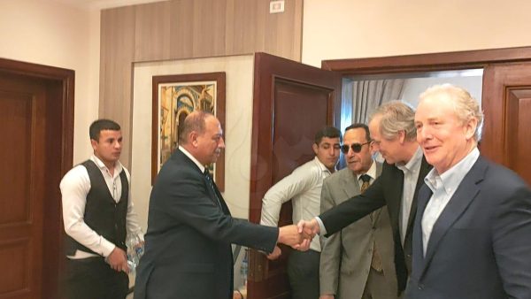 وفد الكونجرس الأمريكي يتفقد المساعدات الخاصة بغزة في مخازن العريش - 1 - سيناء الإخبارية