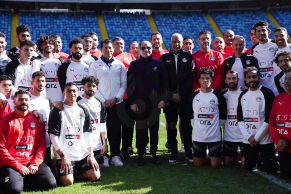 قبل السفر لأفريقيا.. الرئيس يتفقد مدينة مصر ويوجه رسالة للاعبي المنتخب - 15 - سيناء الإخبارية