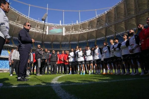 قبل السفر لأفريقيا.. الرئيس يتفقد مدينة مصر ويوجه رسالة للاعبي المنتخب - 13 - سيناء الإخبارية