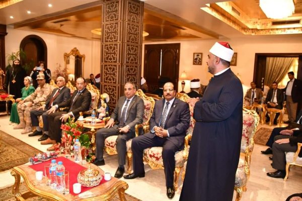فودة يهنئ الأقباط بعيد الميلاد المجيد بكاتدرائية السمائيين بشرم الشيخ - 29 - سيناء الإخبارية