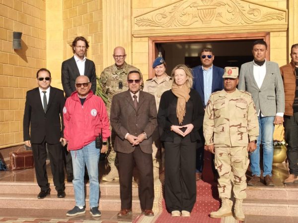 بالصور محافظ شمال سيناء يستقبل وزيرة دفاع هولندا - 11 - سيناء الإخبارية