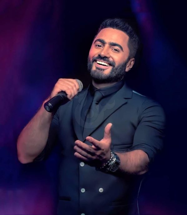 تامر حسني يحيي حفلًا استثنائيًا ويُحذر جمهوره من عمليات احتيال باسم حفلاته - 1 - سيناء الإخبارية