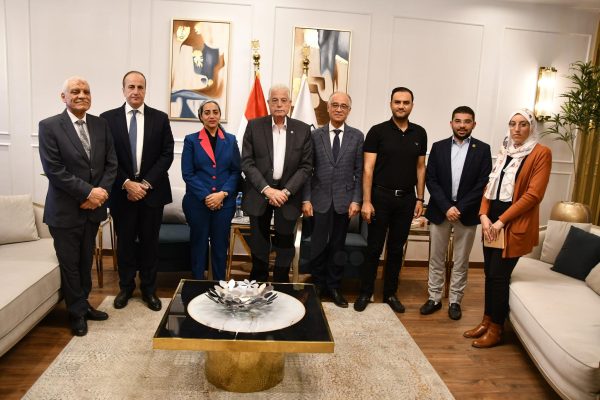 محافظ جنوب سيناء يبحث سبل التعاون وتعزيز السياحة العلاجية والاستثمارات الصحية بالمحافظة - 10 - سيناء الإخبارية محافظ جنوب سيناء يبحث تعزيز السياحة العلاجية والاستثمارات الصحية بالمحافظة