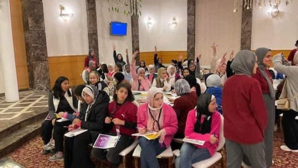 فتيات شمال سيناء يشاركن في المرحلة الرابعة من البرنامج القيادي ريحانة "صور" - 3 - سيناء الإخبارية