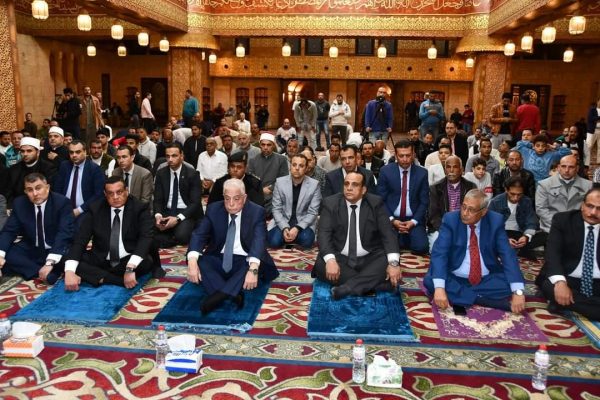 وزير التنمية المحلية ومحافظ جنوب سيناء يشهدان احتفالية ليلة النصف من شعبان بشرم الشيخ - 7 - سيناء الإخبارية