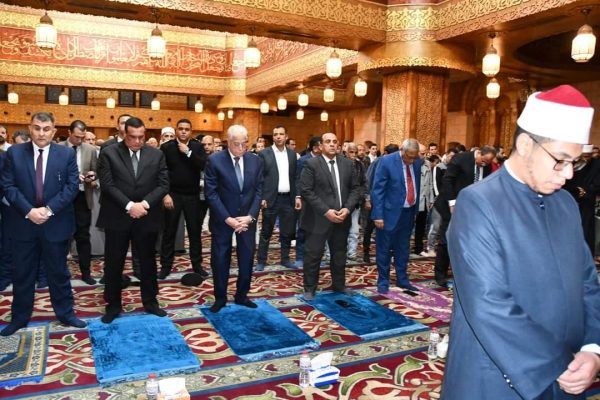 وزير التنمية المحلية ومحافظ جنوب سيناء يشهدان احتفالية ليلة النصف من شعبان بشرم الشيخ - 5 - سيناء الإخبارية