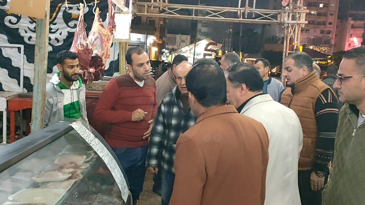 محافظ شمال سيناء يتفقد معرض أهلا رمضان بالعريش 