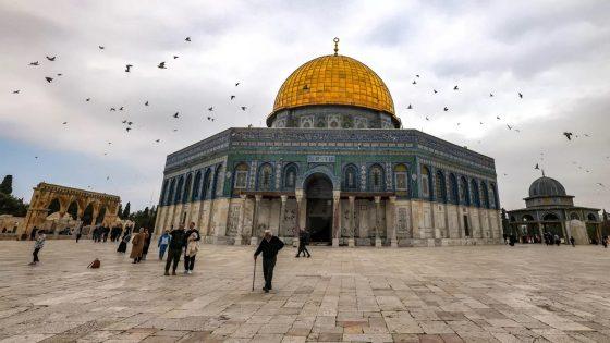 نتنياهو يفرض قيود على دخول الفلسطينيين من الضفة الغربية والقدس ومن داخل إسرائيل إلى المسجد الأقصى