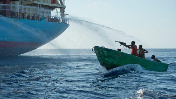 أرشيفية ـــ قراصنة صوماليين يهاجمون سفينة
