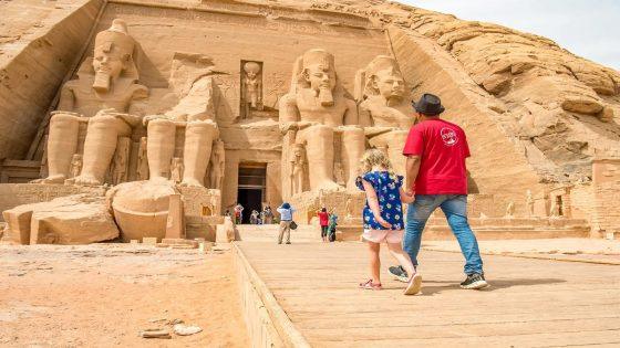 اشتعال الصراع في المنطقة.. هل يهدد موسم السياحة في مصر؟