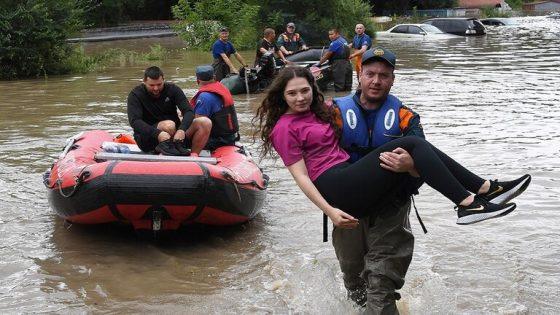 فيضانات عارمة تجتاح روسيا وتجبر الآلاف على الإجلاء