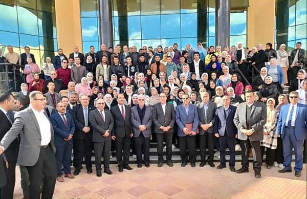 محافظ شمال سيناء: 3 مشروعات تنموية يجري طرحها خلال العيد القومي للمحافظة (صور) - 2 - سيناء الإخبارية محافظ شمال سيناء: 3 مشروعات تنموية يجري طرحها خلال العيد القومي للمحافظة (صور) - 1 - سيناء الإخبارية
