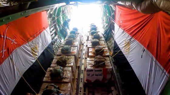 مصر تواصل جسرها الجوي الإنساني للتخفيف من معاناة أهالي غزة