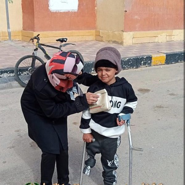 فرحة العيد مع الفلسطينيين بالعريش.. هدايا و ألعاب وكعك من محافظة شمال سيناء (صور) - 3 - سيناء الإخبارية