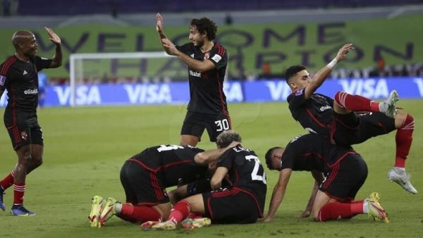 الأهلي يرد على هجوم الجماهير: لا نعلم سبب الحملة الشرسة ونلتزم بتعاقدنا - 5 - سيناء الإخبارية
