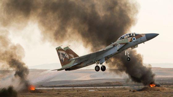An Israeli F-15 fighter jet takes off during an air show at the graduation ceremony of Israeli air force pilots at the Hatzerim base in the Negev desert, near the southern Israeli city of Beer Sheva, on December 29, 2016. / AFP / JACK GUEZ (Photo credit should read JACK GUEZ/AFP/Getty Images)