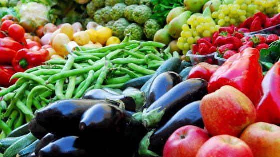 أسعار الخضروات والفاكهة في سوق العبور للجملة اليوم الثلاثاء 7 مايو 2024