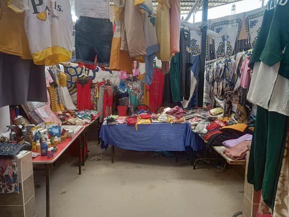 معرض أهلًا بالعيد في مدينة الطور يجذب الجماهير بتخفيضات كبيرة وسلع متنوعة - 1 - سيناء الإخبارية