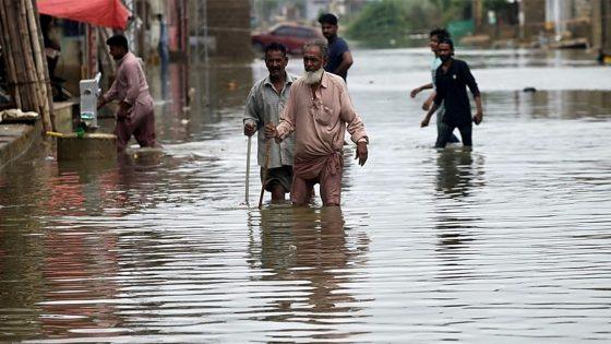 الأمطار الغزيرة والصواعق في باكستان