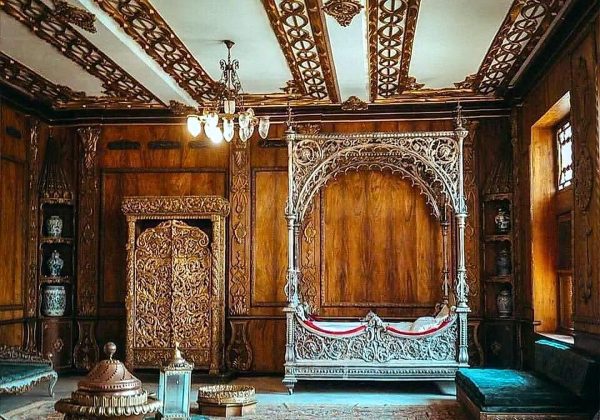 يخضع لأعمال ترميم استعدادًا لعرضه في متحف.. سرير أمينة هانم إلهامي بخير - 10 - سيناء الإخبارية يخضع لأعمال ترميم استعدادًا لعرضه في متحف.. سرير أمينة هانم إلهامي بخير - 9 - سيناء الإخبارية