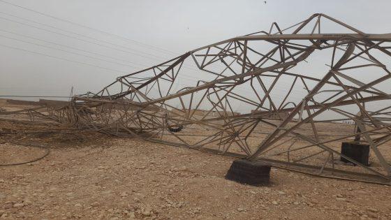 سقوط 5 أبراج ضغط عالٍ في قنا بسبب العاصفة الترابية