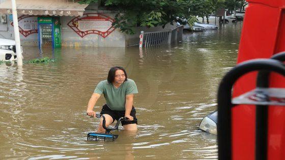 فيضانات جنوب الصين تُجبر على إخلاء بلدة كاملة