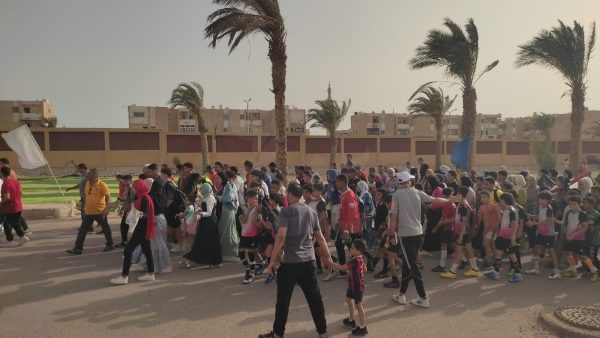 الشباب والرياضة تحتفل باليوم العالمي للعب النظيف بمسيرة مشي في جنوب سيناء - 5 - سيناء الإخبارية