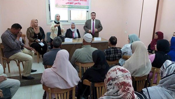 ندوة بالعريش تناقش مخاطر الهجرة غير الشرعية وتوصي بدراسات لمعرفة دوافعها - 3 - سيناء الإخبارية