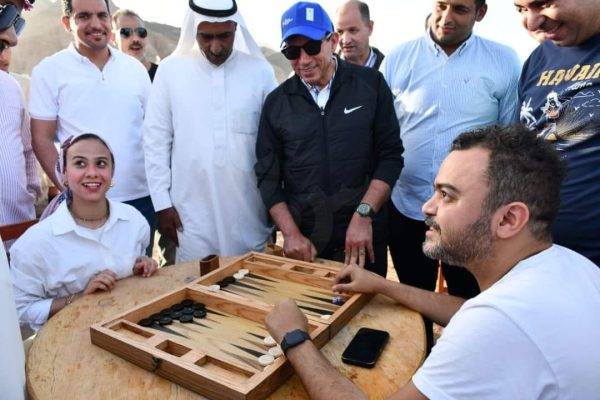 وزير الشباب والرياضة يتفقد معسكر يالا كامب في دهب - 7 - سيناء الإخبارية