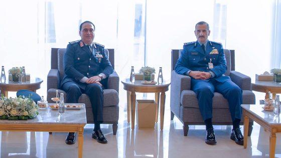 صور| قائد القوات الجوية يلتقي نظيره السعودي ويشارك الإحتفال بتخريج الدفعة 103