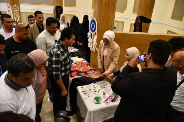 وزير الرياضة يفتتح معرض الحرف اليدوية بالمدينة الشبابية في شرم الشيخ - 3 - سيناء الإخبارية