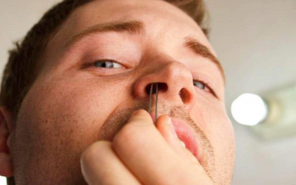 إزالة شعر الأنف قد تقود لهذه النهاية.. هل تستحق المخاطرة ؟! - 17 - سيناء الإخبارية