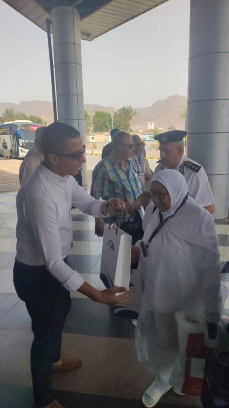 وزير النقل يتابع انطلاق أول أفواج الحج البري من ميناء نويبع البحري - 3 - سيناء الإخبارية