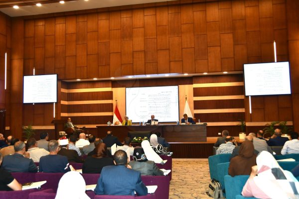 إقامة محطة تحلية وآبار جديدة ومشروعات.. فودة يتابع تنفيذ المشروعات بمحافظة جنوب سيناء (صور) - 1 - سيناء الإخبارية