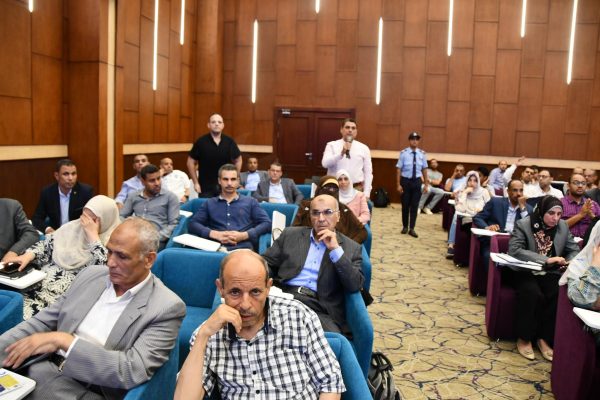 إقامة محطة تحلية وآبار جديدة ومشروعات.. فودة يتابع تنفيذ المشروعات بمحافظة جنوب سيناء (صور) - 3 - سيناء الإخبارية