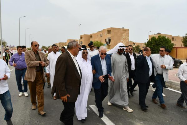 فودة يفتتح أعمال تطوير شبكة الطرق الداخلية بمدينة رأس سدر (صور) - 13 - سيناء الإخبارية