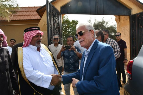 فوده يلتقي مشايخ وعواقل رأس سدر ويٌشيد بهم في مستهل جولته بالمدينة (صور) - 2 - سيناء الإخبارية فوده يلتقي مشايخ وعواقل رأس سدر ويٌشيد بهم في مستهل جولته بالمدينة (صور) - 1 - سيناء الإخبارية