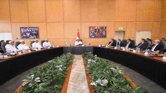 وزير الإسكان بسلطنة عمان يلتقي مسؤولي شركات التطوير العقاري والمقاولات المصرية