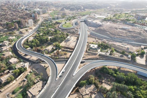وزير النقل يتابع جاهزية محور بديل خزان أسوان للافتتاح القريب (صور) - 1 - سيناء الإخبارية