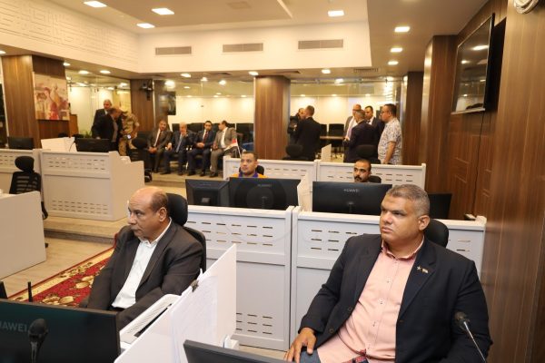 محافظ جنوب سيناء يُشرف على الشبكة الوطنية للطوارئ ويُؤكد على جاهزيتها خلال العيد - 2 - سيناء الإخبارية محافظ جنوب سيناء يُشرف على الشبكة الوطنية للطوارئ ويُؤكد على جاهزيتها خلال العيد - 1 - سيناء الإخبارية
