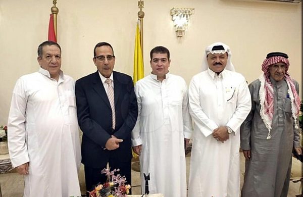 مشايخ القبائل والعواقل والفلسطينيين يهنئون محافظ شمال سيناء بالعيد (صور) - 5 - سيناء الإخبارية مشايخ القبائل والعواقل والفلسطينيين يهنئون محافظ شمال سيناء بالعيد