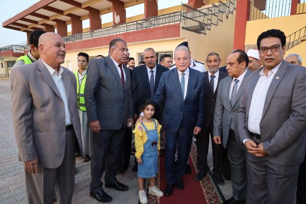 بالصور| محافظ جنوب سيناء يُفرّح قلوب أهالي طور سيناء بالعيدية والبالونات - 19 - سيناء الإخبارية