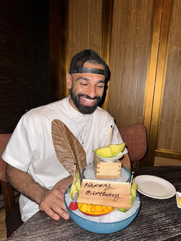 هل احتفل محمد صلاح بعيد ميلاده بطرفة على حساب الطقس؟ - 3 - سيناء الإخبارية